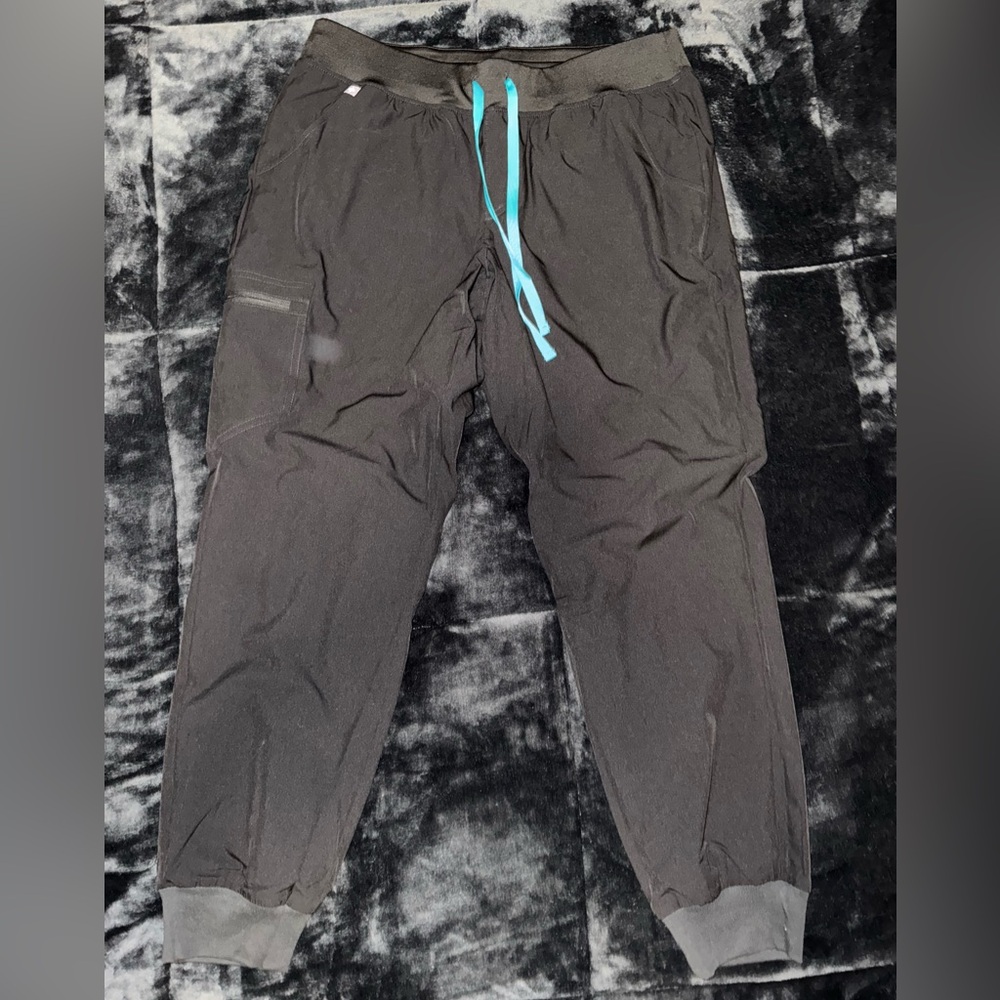 Figs fionx lined scrubs